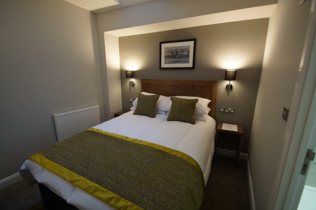 New Park Hotel Carmarthen Exterior foto