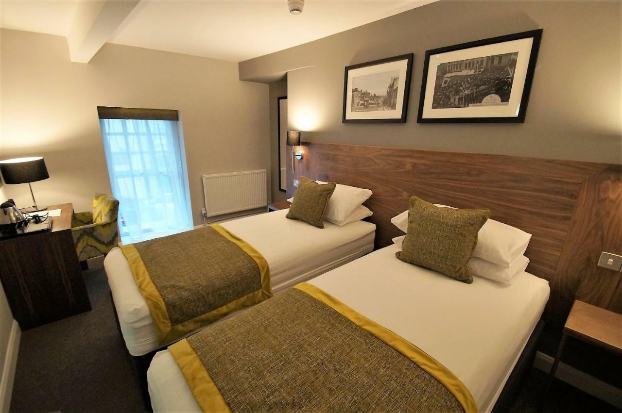 New Park Hotel Carmarthen Exterior foto