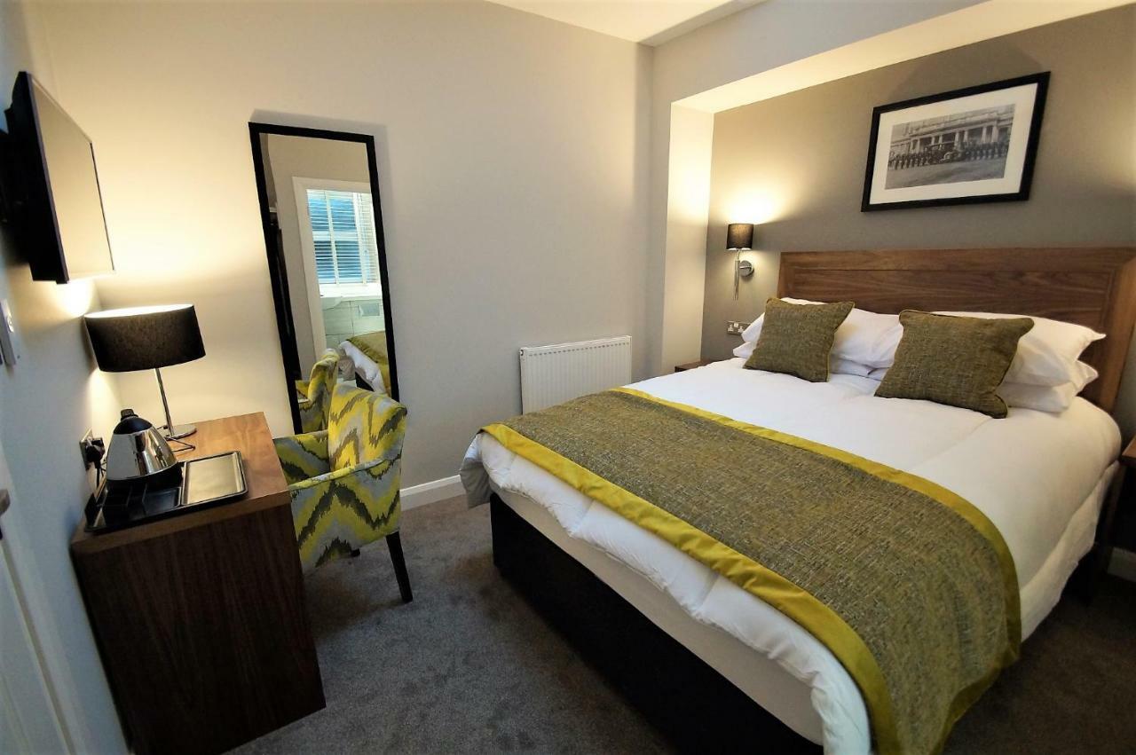 New Park Hotel Carmarthen Exterior foto